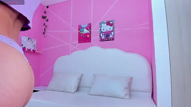 DaripQueen online show from 4, 2, 2025