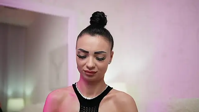 Snapshot of MaraJolie chatting on 14, 3, 2025 MaraJolie online show from 14, 3, 2025