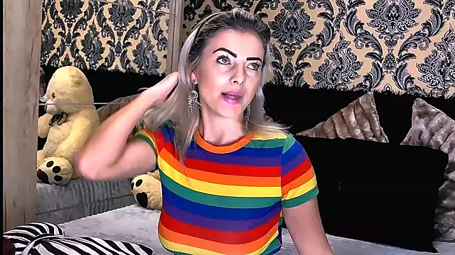 Aly girl1 online show from 11, 1, 2025