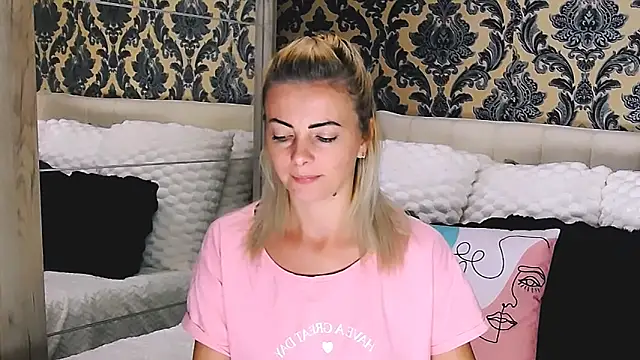 Aly girl1 online show from 27, 9, 2025