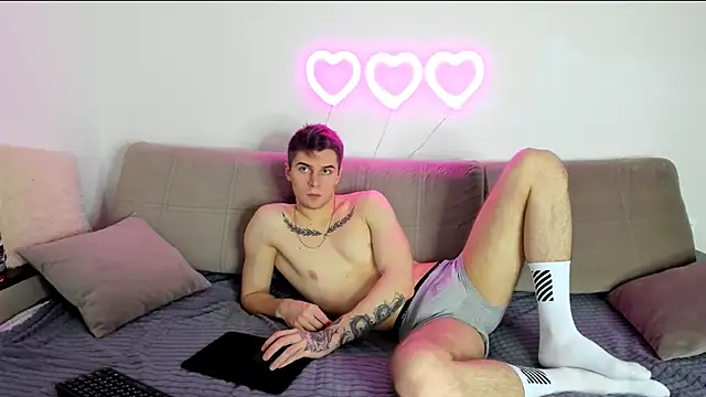 Snapshot of Ian_Connery chatting on 7, 2, 2025 Ian Connery online show from 7, 2, 2025