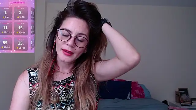 Snapshot of Hanny_24 chatting on 11, 2, 2025 Hanny 24 online show from 11, 2, 2025