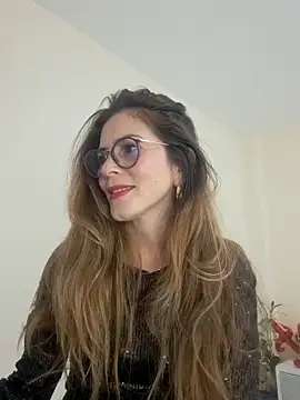 Snapshot of Hanny_24 chatting on 22, 2, 2025 Hanny 24 online show from 22, 2, 2025