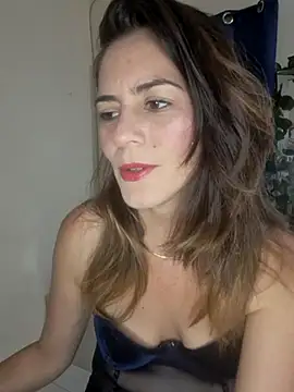 Snapshot of Hanny_24 chatting on 20, 9, 2025 Hanny 24 online show from 20, 9, 2025