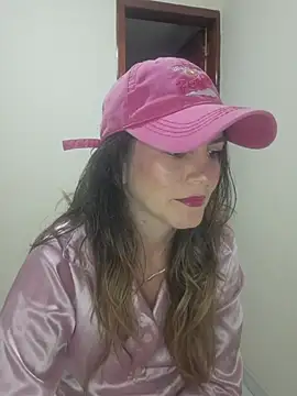 Snapshot of Hanny_24 chatting on 11, 10, 2025 Hanny 24 online show from 11, 10, 2025