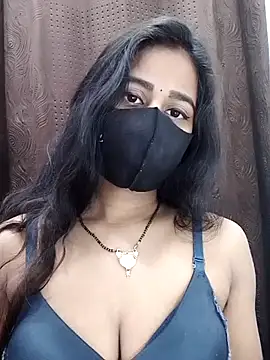 Lalisa sexy online show from 24, 4, 2026