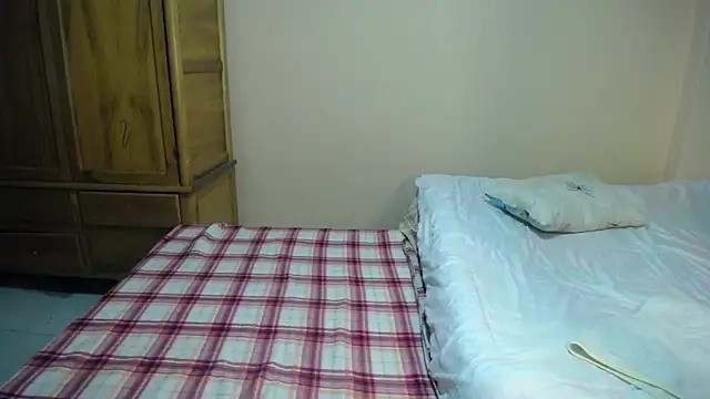  Zooee online show from 11, 2, 2025