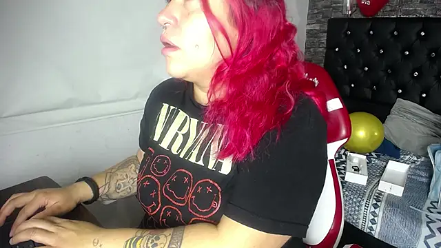 Bruja  Scarlata online show from 20, 2, 2025