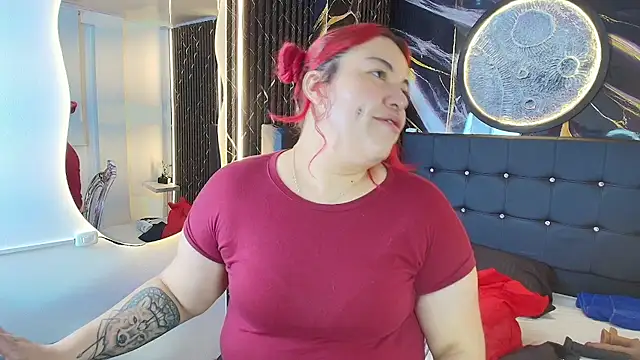 Bruja  Scarlata online show from 9, 9, 2025