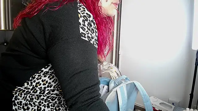 Bruja  Scarlata online show from 17, 9, 2025