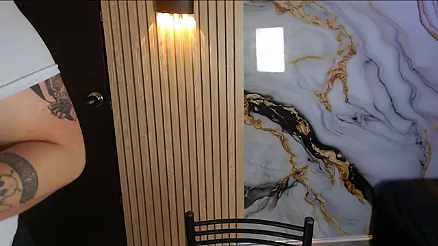 Bruja  Scarlata online show from 25, 11, 2025