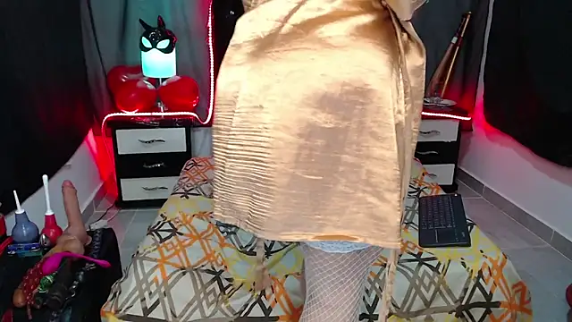 lady big ass nasty online show from 8, 3, 2025