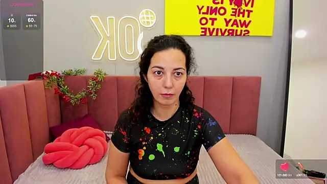 Snapshot of Linda_Insatiable chatting on 5, 1, 2025 Linda Insatiable online show from 5, 1, 2025