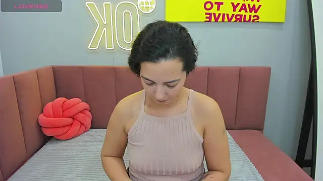 Snapshot of Linda_Insatiable chatting on 7, 2, 2025 Linda Insatiable online show from 7, 2, 2025