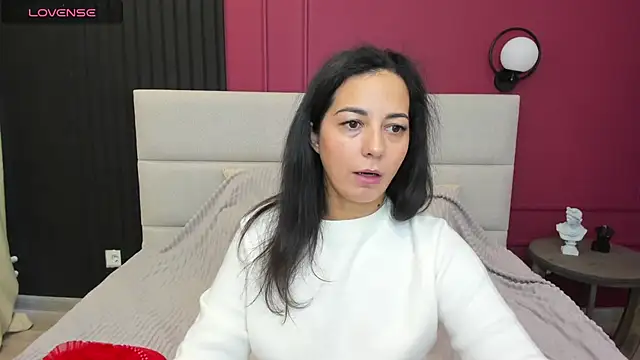 Snapshot of Linda_Insatiable chatting on 2, 10, 2025 Linda Insatiable online show from 2, 10, 2025