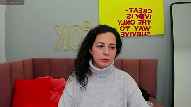 Snapshot of Linda_Insatiable chatting on 7, 11, 2025 Linda Insatiable online show from 7, 11, 2025