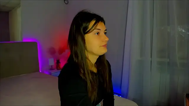 Laura Leee online show from 27, 9, 2025