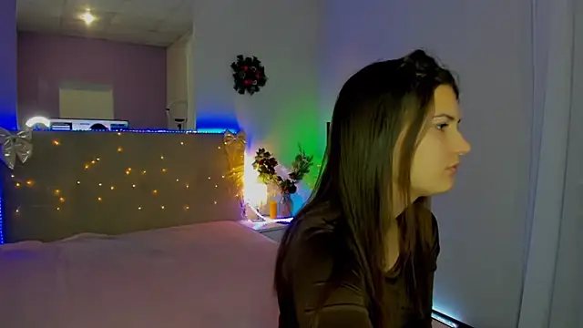 Laura Leee online show from 18, 12, 2025