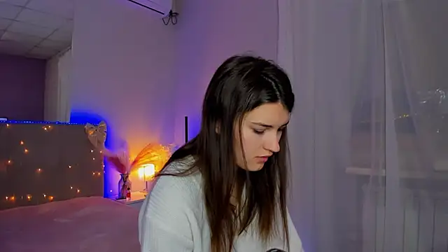 Laura Leee online show from 22, 3, 2026