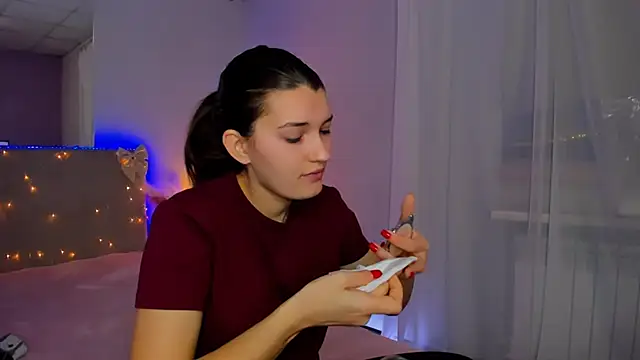 Laura Leee online show from 23, 3, 2026