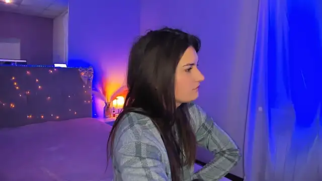 Laura Leee online show from 22, 4, 2026