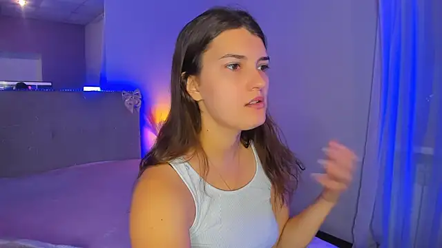 Laura Leee online show from 27, 7, 2026