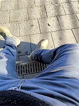 Snapshot of OdinWolf1990 chatting on 19, 1, 2025 OdinWolf1990 online show from 19, 1, 2025