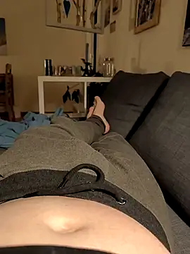 Snapshot of OdinWolf1990 chatting on 17, 2, 2025 OdinWolf1990 online show from 17, 2, 2025