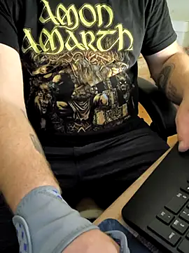 Snapshot of OdinWolf1990 chatting on 17, 9, 2025 OdinWolf1990 online show from 17, 9, 2025