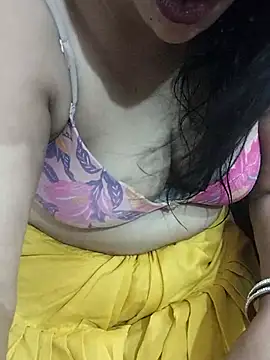 Snapshot of Urmila_bhabhii chatting on 5, 7, 2026 Urmila bhabhii online show from 5, 7, 2026