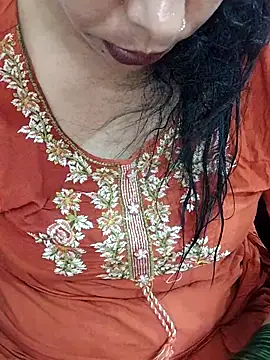 Snapshot of Urmila_bhabhii chatting on 2, 8, 2026 Urmila bhabhii online show from 2, 8, 2026