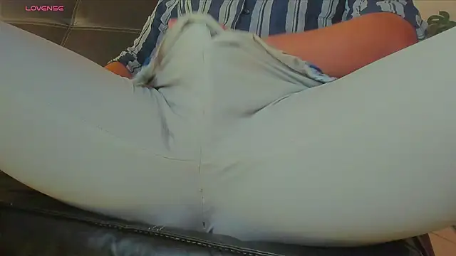 MrLonely02 online show from 4, 1, 2025