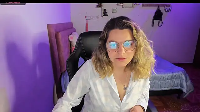 Sabrina Hall  online show from 9, 9, 2025