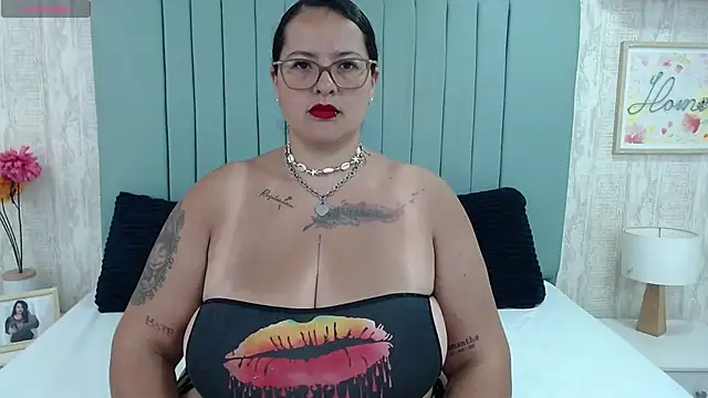 KarllaWalker online show from 3, 2, 2025