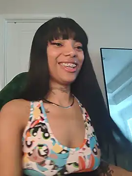 Snapshot of butterflybootyy chatting on 27, 6, 2026 butterflybootyy online show from 27, 6, 2026