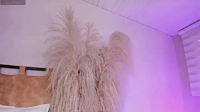 Snapshot of ariana_rosse__ chatting on 21, 1, 2025 ariana rosse online show from 21, 1, 2025