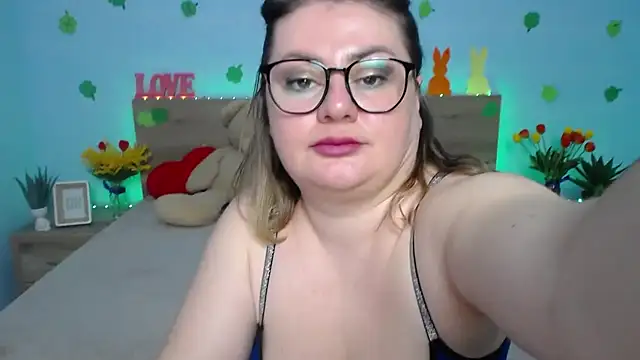 ZannaDreil online show from 16, 3, 2025