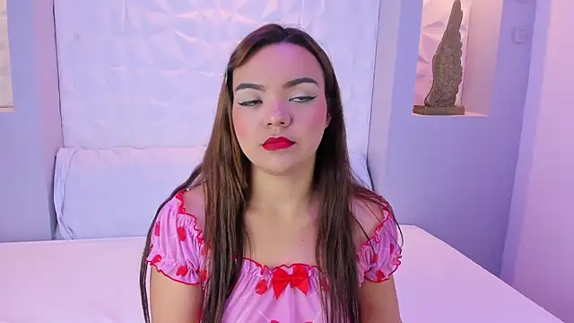 EmilyRouss  online show from 12, 11, 2025