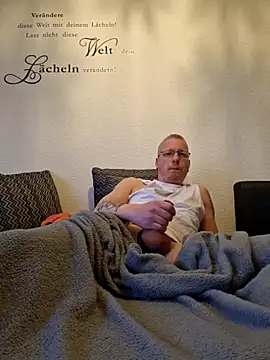 Maiki82 online show from 14, 3, 2025