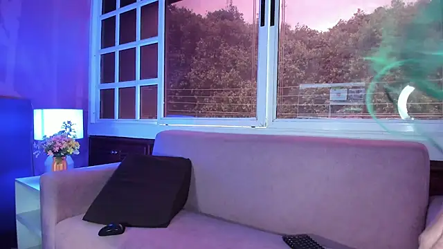 MelaniieRoux online show from 11, 10, 2025