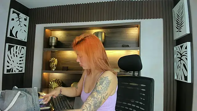 MelaniieRoux online show from 24, 4, 2026