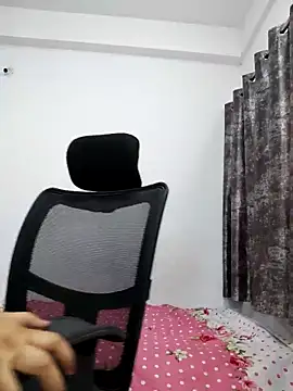 sanaya baby online show from 3, 10, 2025