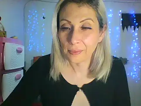 alixia81 online show from 18, 2, 2025