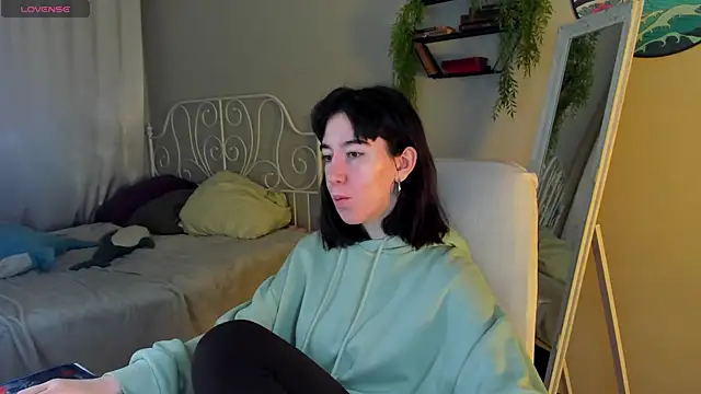 Belle Via online show from 18, 1, 2025