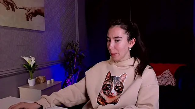 Belle Via online show from 25, 6, 2026