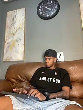 AaronCruz  online show from 10, 1, 2025