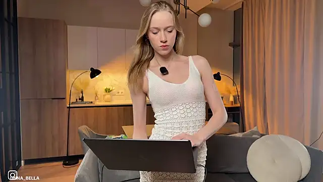 PollyAgata online show from 24, 7, 2026