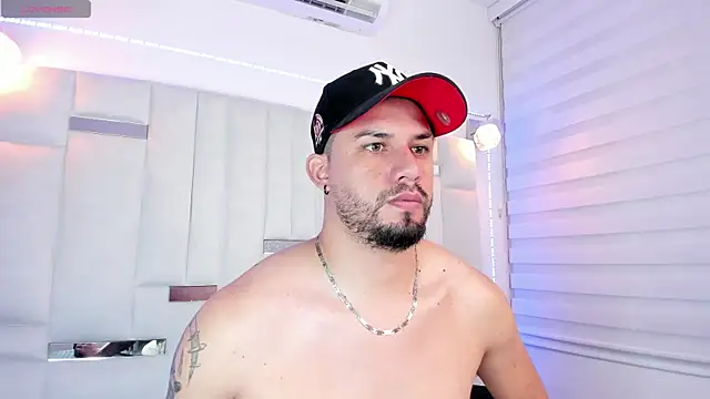 Snapshot of Jacoob19_ chatting on 28, 12, 2024 Jacoob19 online show from 28, 12, 2024