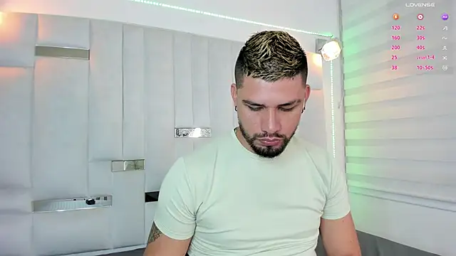 Snapshot of Jacoob19_ chatting on 9, 1, 2025 Jacoob19 online show from 9, 1, 2025