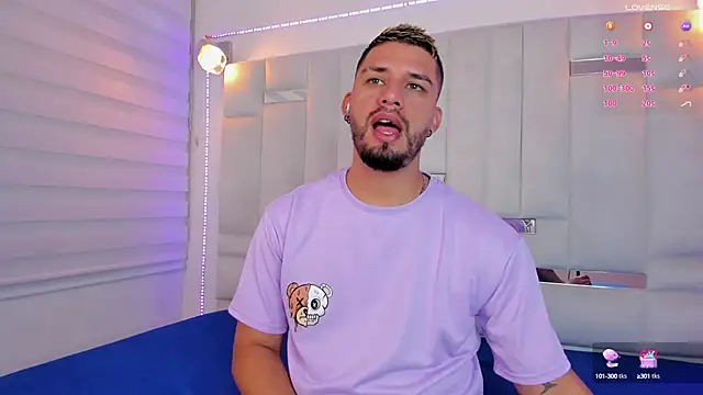 Snapshot of Jacoob19_ chatting on 10, 1, 2025 Jacoob19 online show from 10, 1, 2025